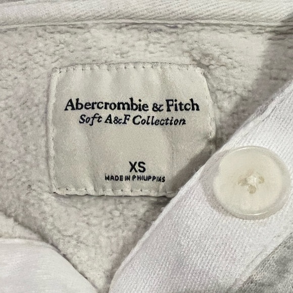 Collared Tank Top - Picture 2 of 2